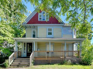 821 6th St SE, Minneapolis, MN 55414