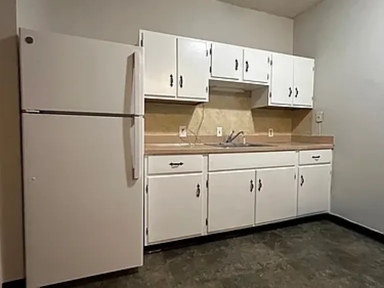 32 Chestnut St #18 — Photo 3