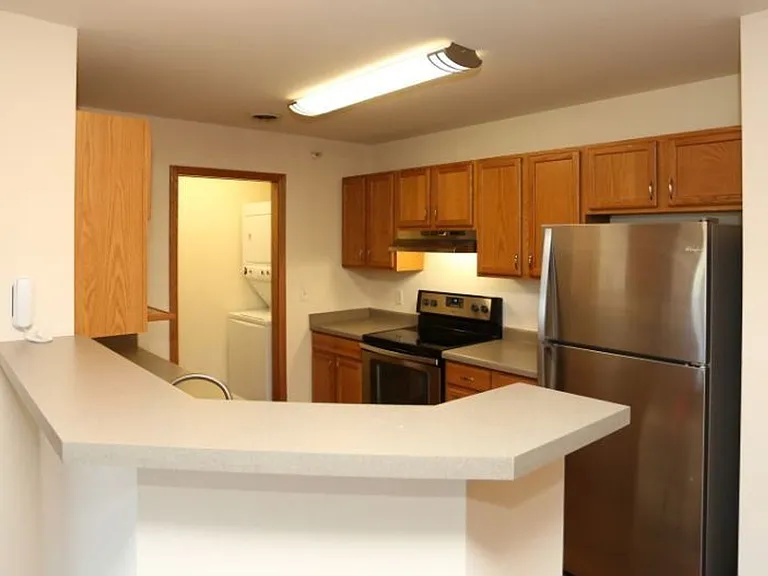 Door Creek Apartments — Photo 33