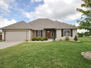197 Hopkins Loop, Ozark, MO 65721