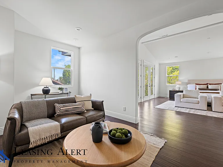5012 Gerald Ave — Photo 60