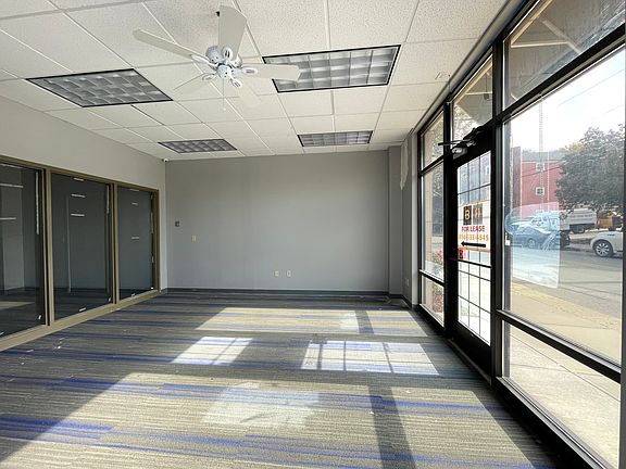 3rd image of 650 E 5th St Suite A