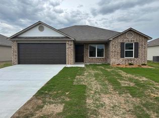 20 Fallen Oak Dr, Conway, AR 72032