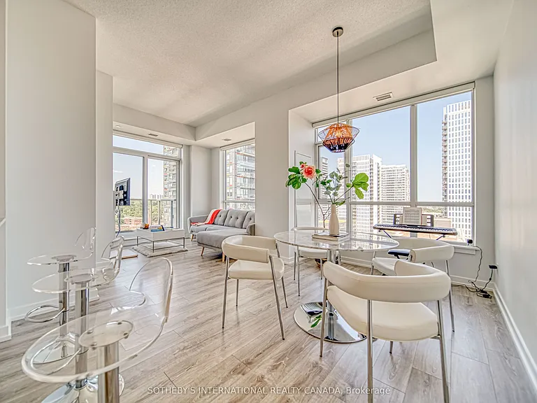 200 Sackville St #Penthouse 08 — Photo 9