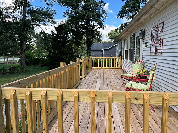 5th image of 10901 N 555 E