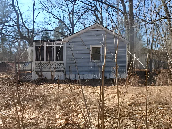 3136 N 17060e Rd, Momence, IL 60954