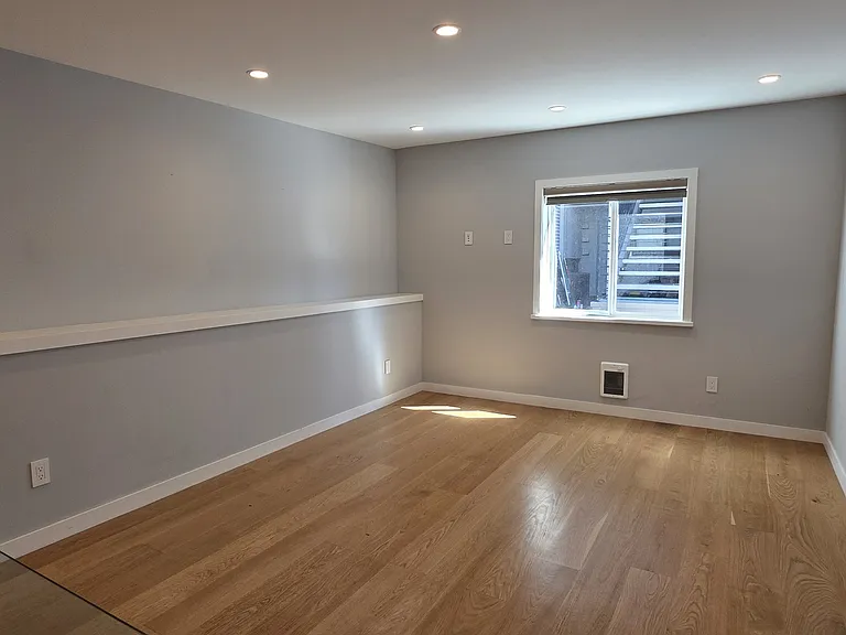 797 35th Ave #S — Photo 2
