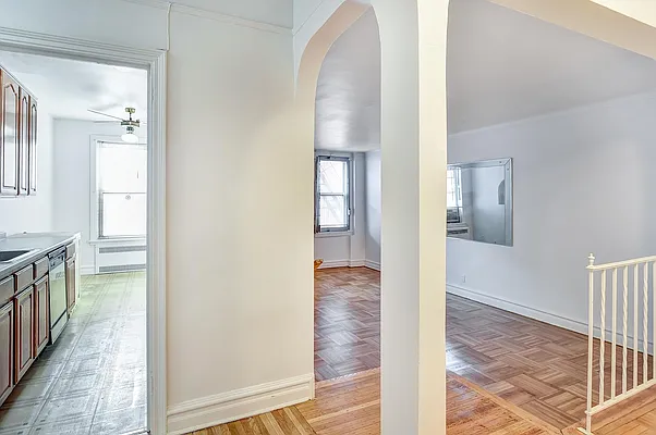 Sold by Dorsa Group | media 4