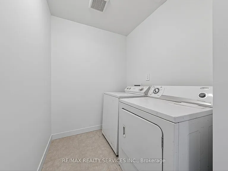 95 Queensbrook Cres — Photo 28
