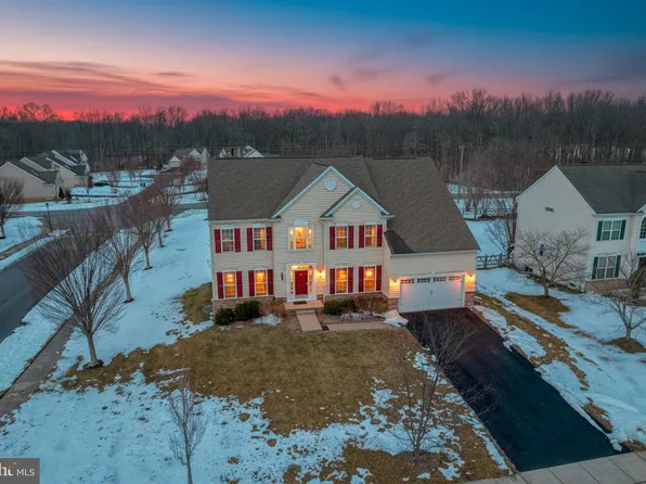 301 E Furrow Ln, Newark, DE 19702