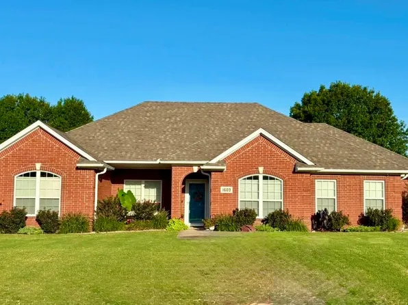 1603 Tara Dr, Ardmore, OK 73401