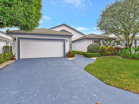 3rd image of 11484 Victoria Circle