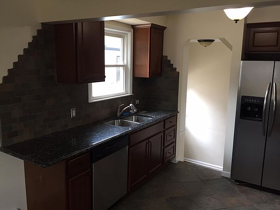 3rd image of 1519 N Connecticut Ave