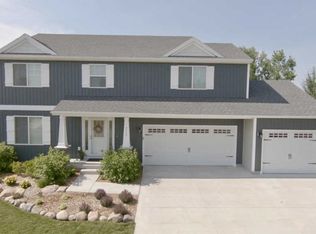 9553 Stone View Dr NE, Rockford, MI 49341