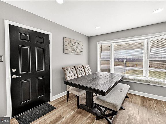 5th image of 8906 Stauffer Rd