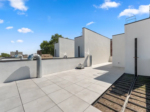 310 Fenimore Street image 26 of 48