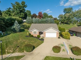 225 High St, Dover, OH
