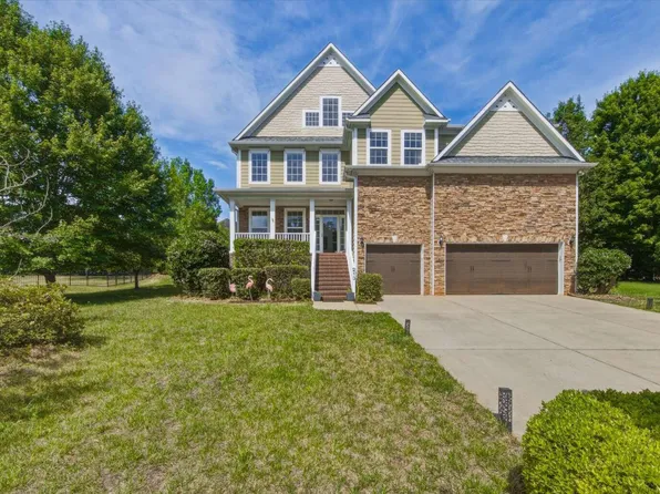 213 Sea Biscuit Ln, Apex, NC 27539