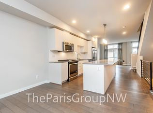 161 Sky Ridge Walk NW #18, Issaquah, WA 98027