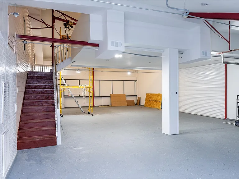 3245 W Highway 6 — Photo 31