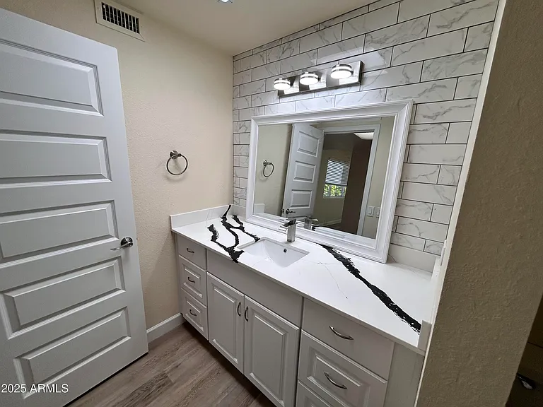 10838 W Thunderbird Blvd — Photo 14
