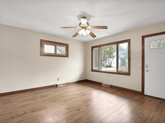 5th image of 204 Bellfield Ave