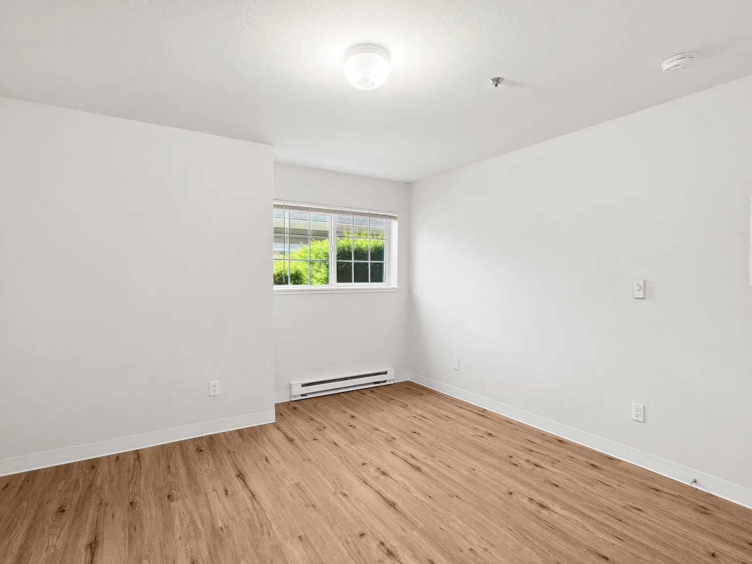 Canyon Park Apartments — Photo 3