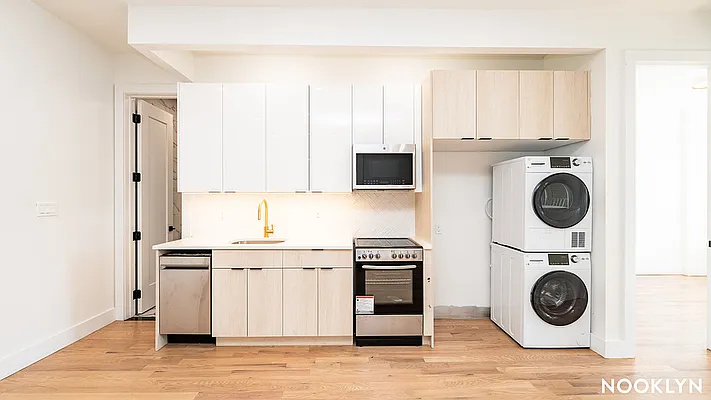 Rented by Nooklyn NYC LLC | media 8