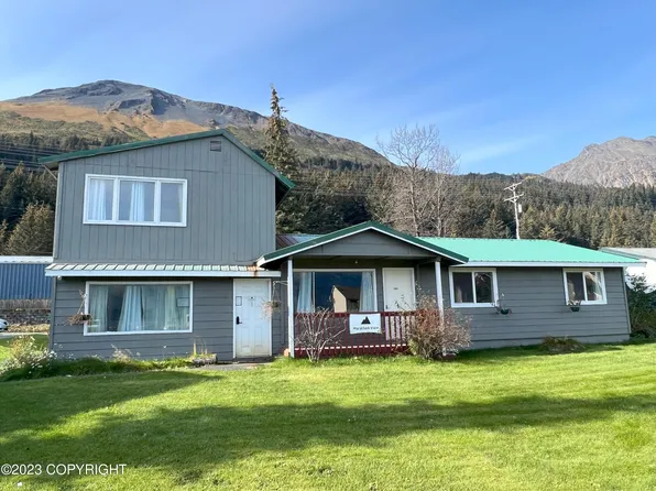 1003 3rd Ave, Seward, AK 99664