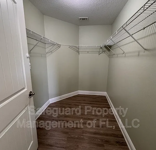 9615 Laramie Dr — Photo 12