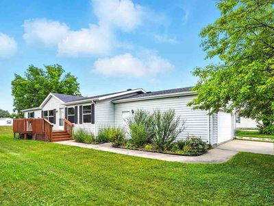 138 Paddock Cir, Iowa City, IA, 52240