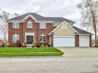 3129 Roxboro Dr, Ames, IA 50010