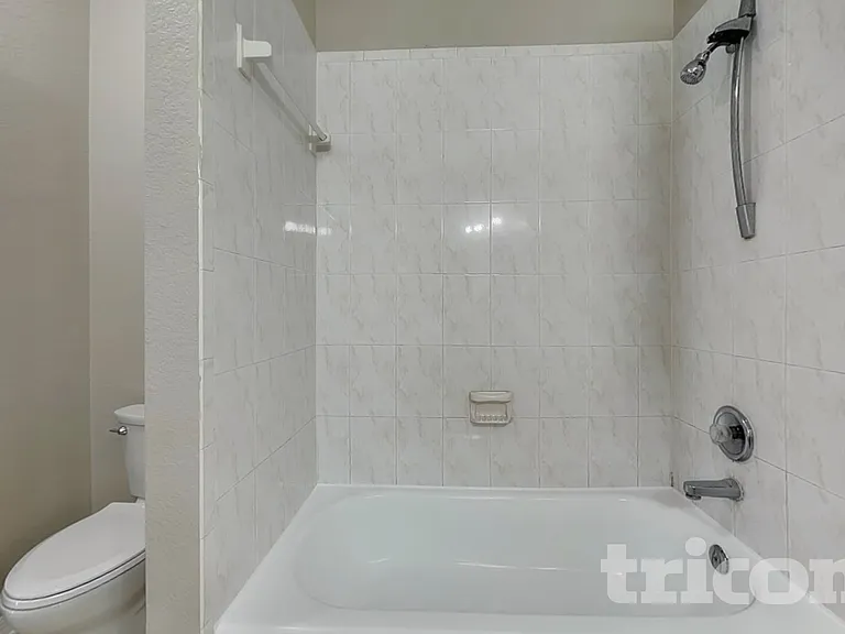229 Lookout Dr — Photo 13