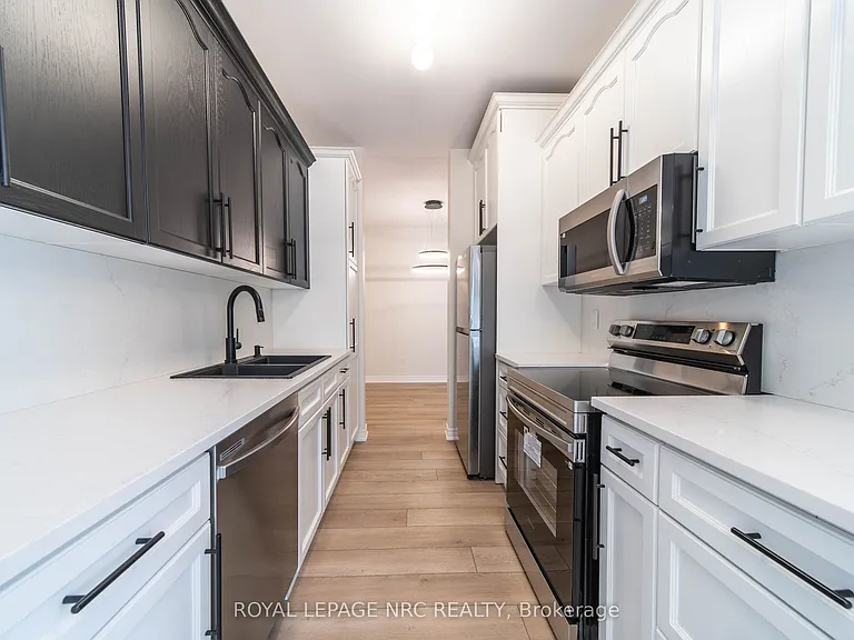 5200 Dorchester Rd #3 — Photo 9