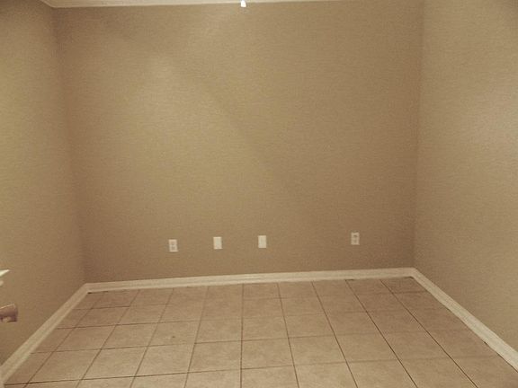 Bonus room - Could be office/study