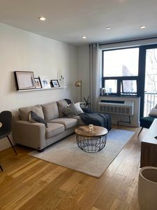 426 E 120th St, New York, NY, 10035