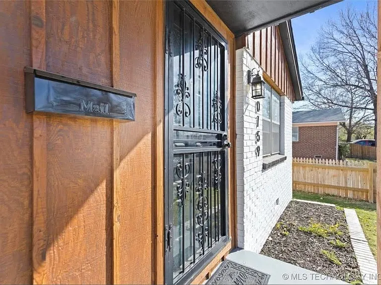 10159 E 4th Pl — Photo 2