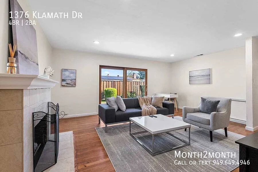 1376 Klamath Dr