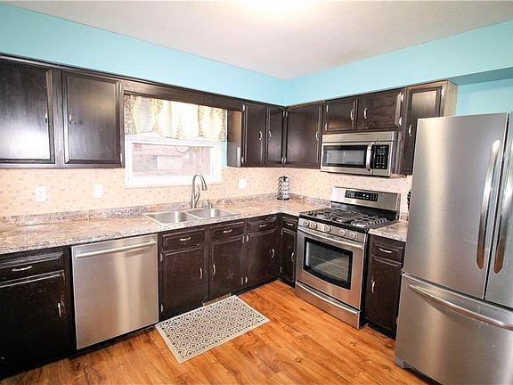 5th image of 809 Loomis Ave