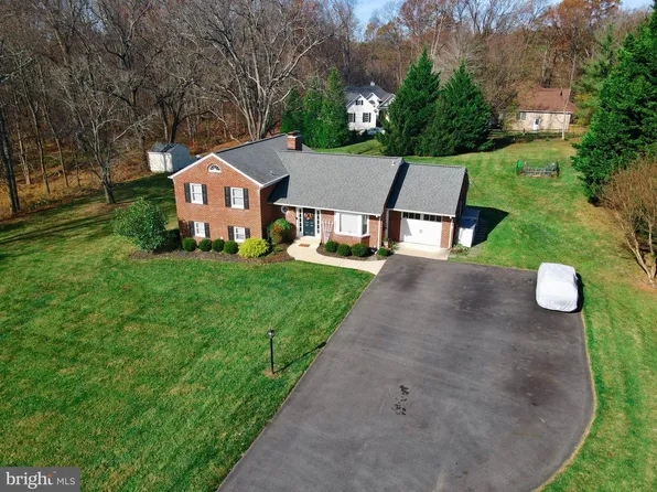 7616 Green Dell Ln, Highland, MD 20777