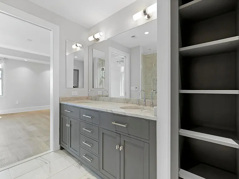 2225 California St NW #302 — Photo 12