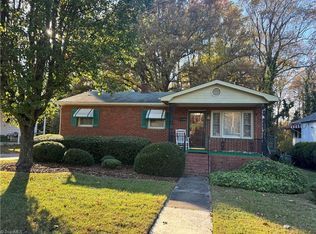 4106 Whitfield Rd, Winston Salem, NC 27105