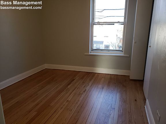 3rd image of 4835 N Kimball Ave APT G2