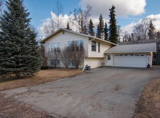 8621 Solar Dr, Anchorage, AK 99507