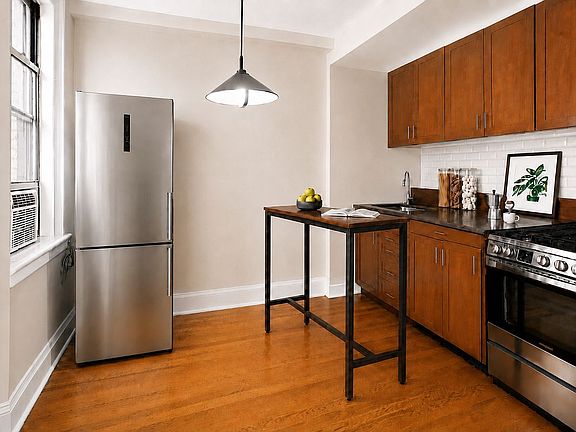 4th image of 136 E 36th St APT 5D