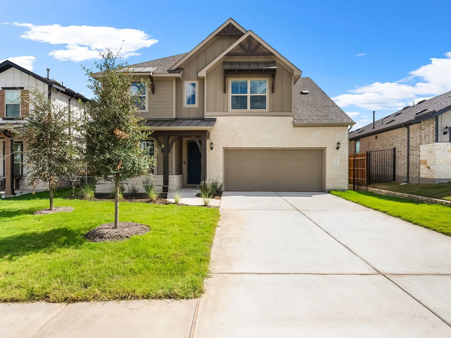 5 bed, 4.0 bath, 3372 sqft, $3,400 — Photo 1