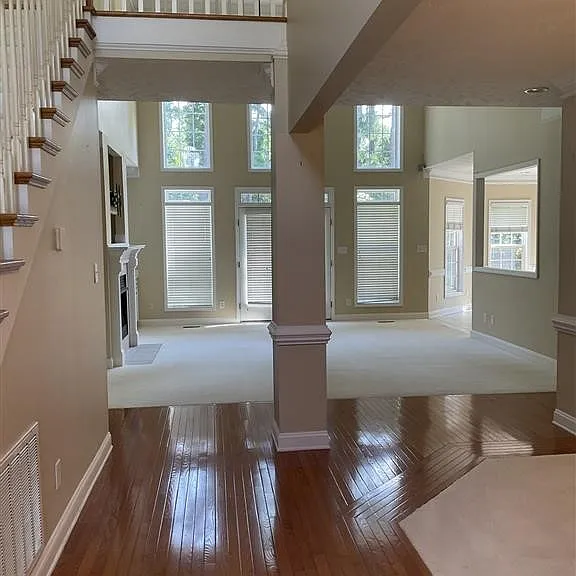 4200 Ferncreek Dr — Photo 4