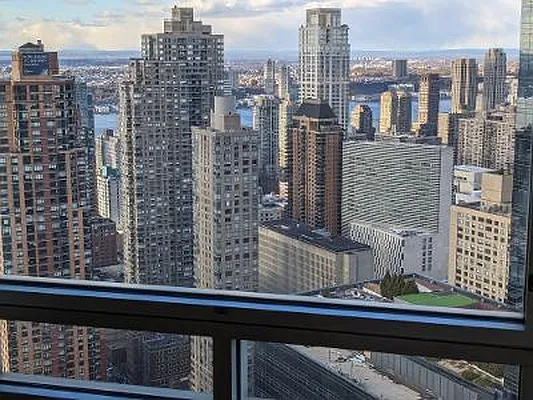 Rented by Geoffrey Schwartz, LREB | media 10