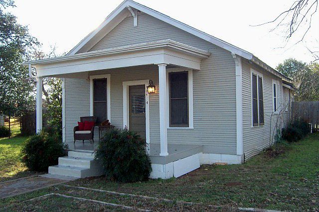 1st image of 504 S Avenue F