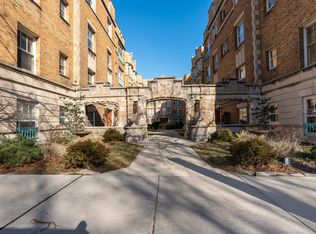 1526 E 59th St #2C, Chicago, IL 60637